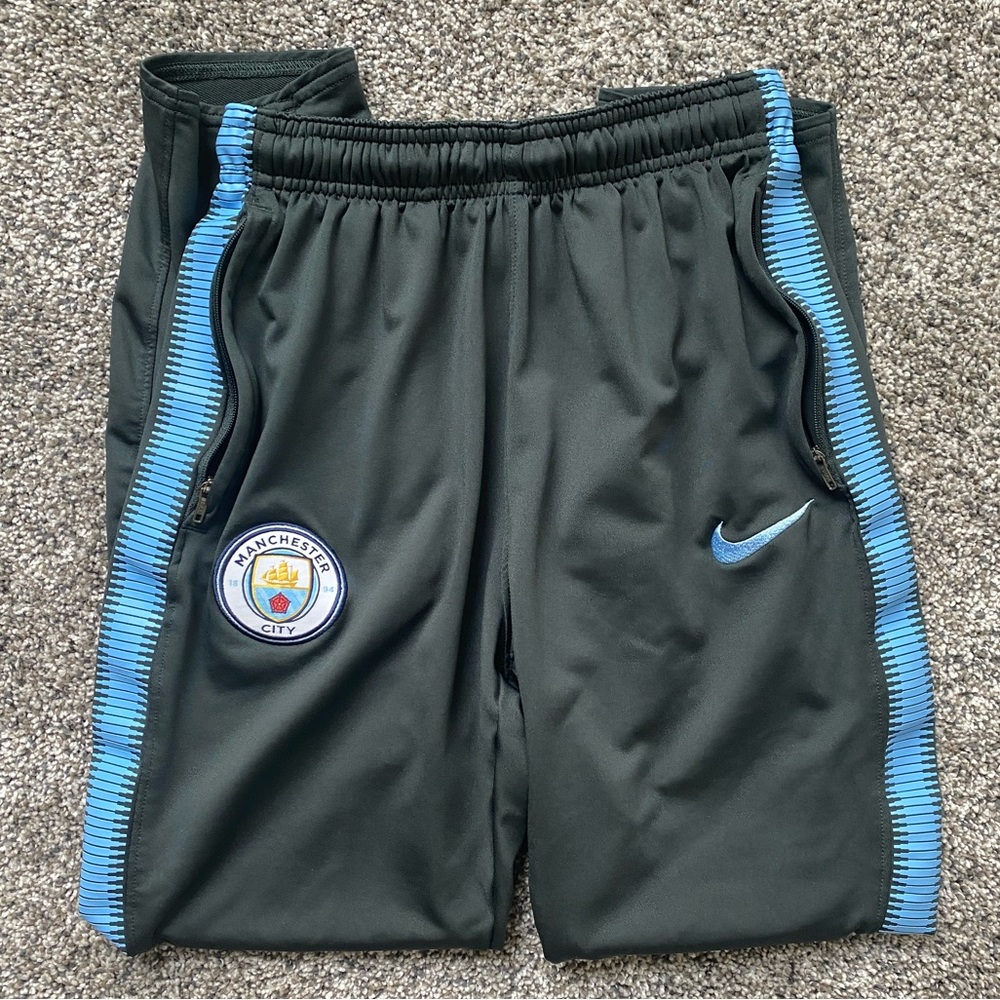 Kid’s Nike Manchester Dri-Fit Sweatpants Size XL